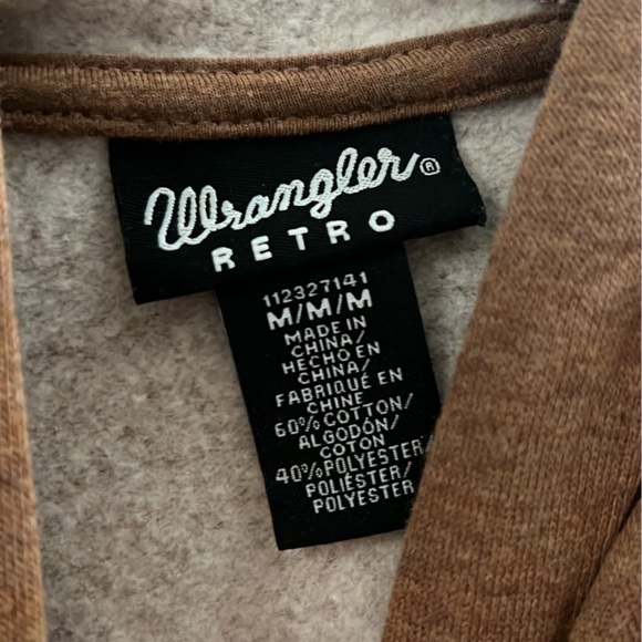 Wrangler Retro Hoodie Size Medium Women’s - Picture 3 of 3